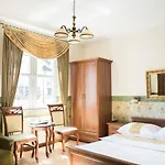 Residenz Selena - Centrum - Bezpłatny Parking Nocleg ze śniadaniem 3*