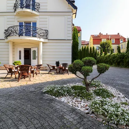 Residenz Selena 3* אוסטקה