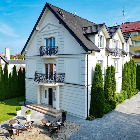 Residenz Selena - Centrum - Bezpłatny Parking Nocleg ze śniadaniem 3*