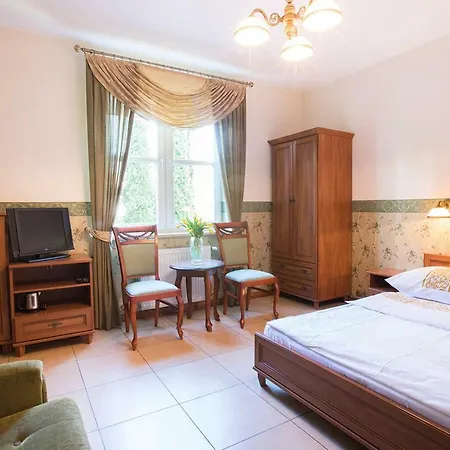 Residenz Selena לינה וארוחת בוקר 3*